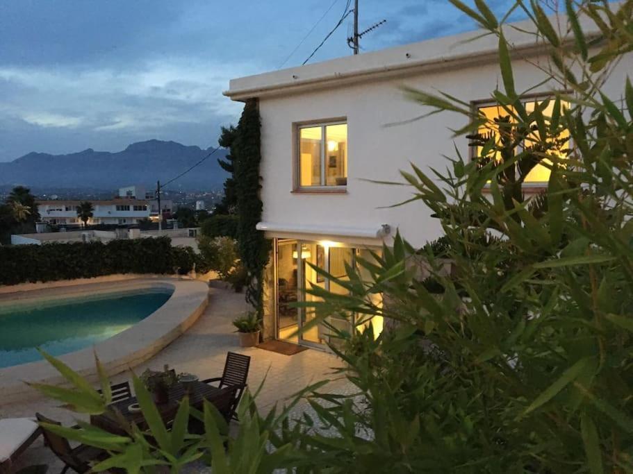 ל'אלפאס דל פי Villa In Albir מראה חיצוני תמונה