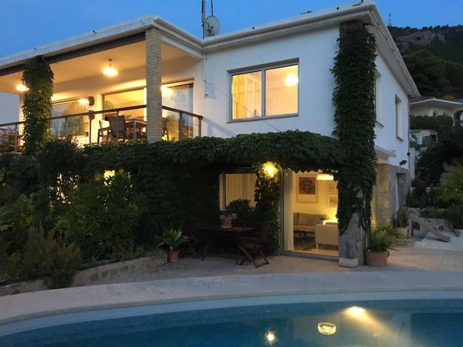 ל'אלפאס דל פי Villa In Albir מראה חיצוני תמונה